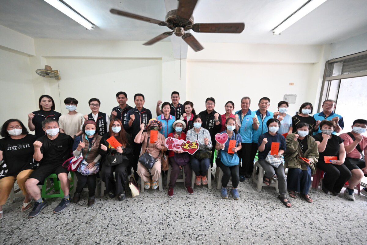 游淑貞鄉長關心光復受災吉安鄉籍住民偕代表會至災區捐贈壹萬元救助金 游淑貞鄉長關心光復受災吉安鄉籍住民偕代表會至災區捐贈壹萬元救助金
