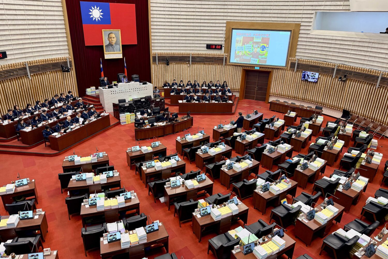 高市府推動A級城市升級   獲議員肯定高雄蛻變與發展