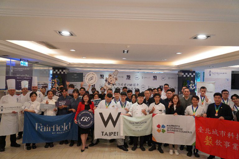 2025萬豪國際新秀廚師競賽 冠軍隊伍龍虎斑創意料理驚豔全場 2025萬豪國際新秀廚師競賽 冠軍隊伍龍虎斑創意料理驚豔全場