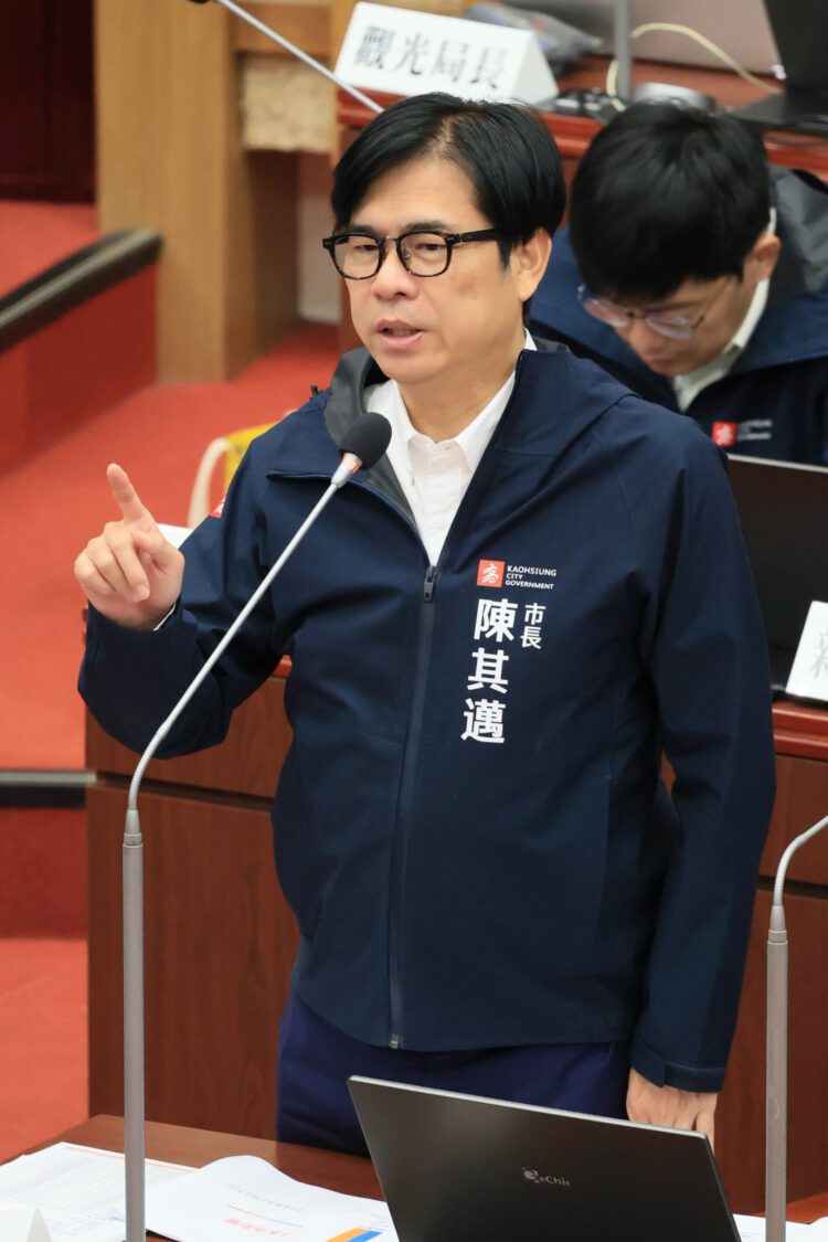 議員讚高雄城市蛻變!陳其邁承諾全面升級軟硬體建設 議員讚高雄城市蛻變!陳其邁承諾全面升級軟硬體建設