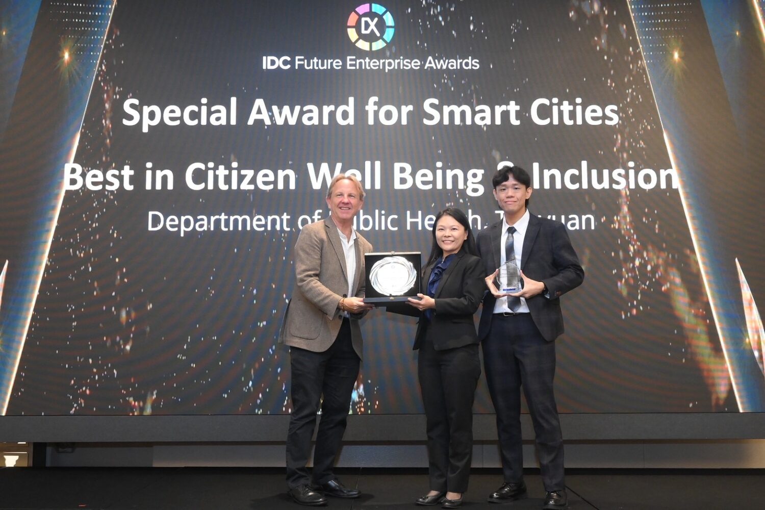 桃AI肺癌篩檢奪IDC亞太區未來企業大獎「最佳市民福祉獎」總冠軍