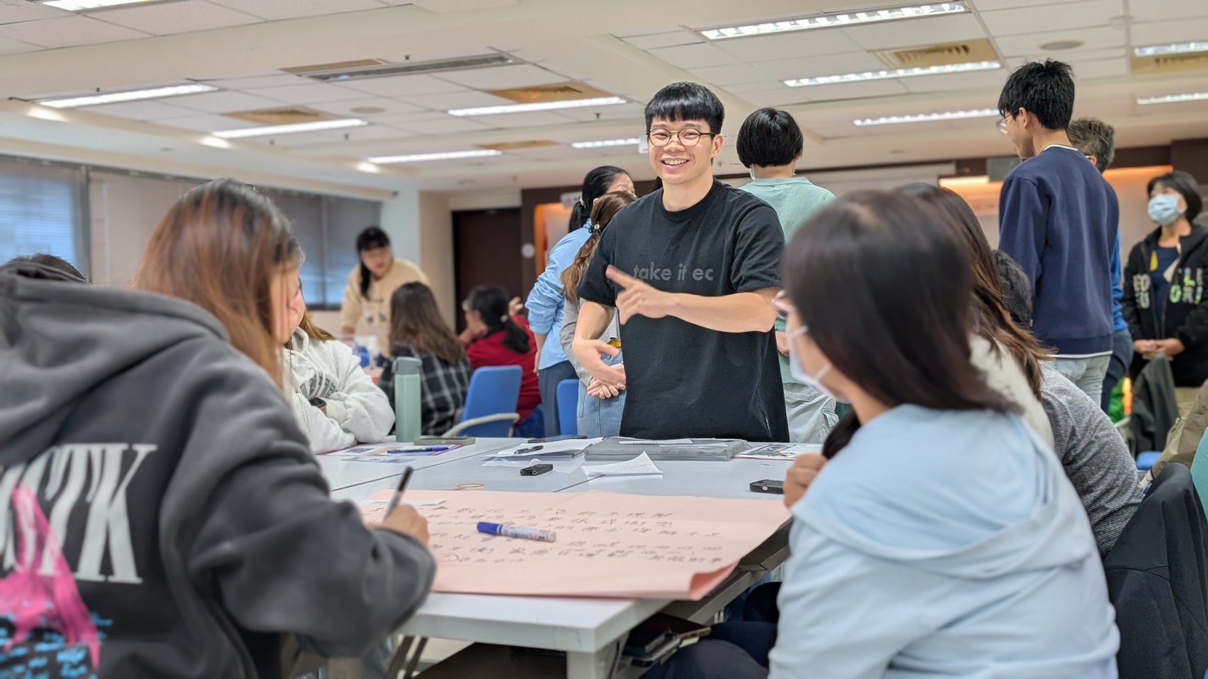 桃園市衛生局辦工作坊 探討青少年網路成癮與防治策略