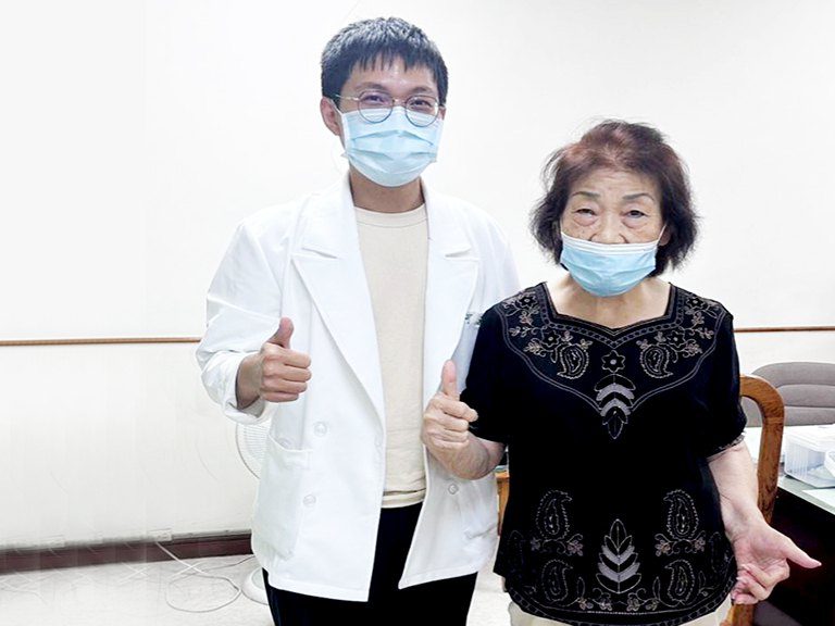 嬤扳機指長期疼痛　中醫針灸大幅改善