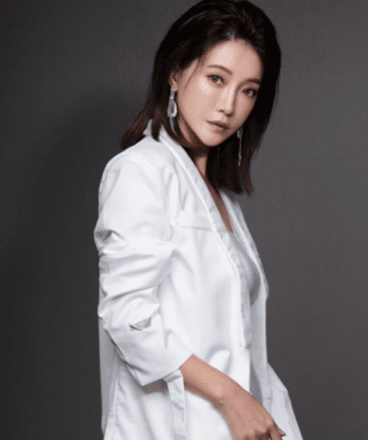 霏霏老師導入 AI 教學工具　顯化課程助上千名學員找回學習動能