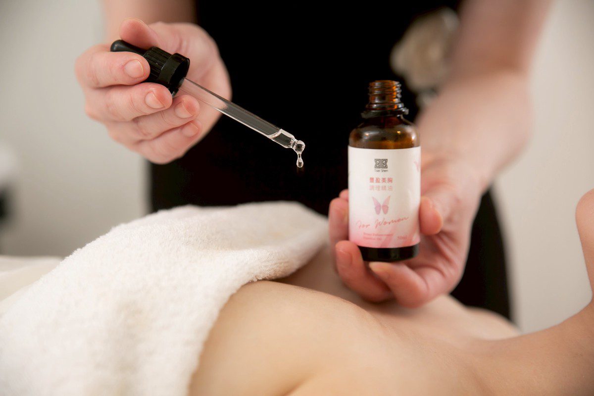 胸衣是地基 按摩是日常 蔡慎國際美胸20年的美胸堅持