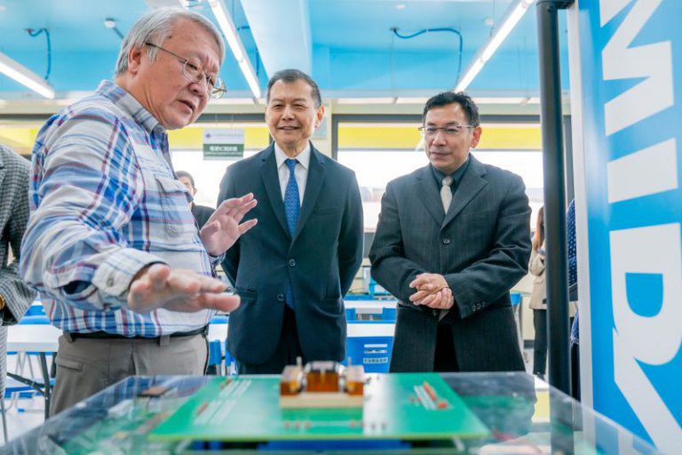 明新科大半導體 × 雙語跨域接軌國際 　 攜手泰國 Se-Education 教育集團、LiveABC 推動跨國人才培育