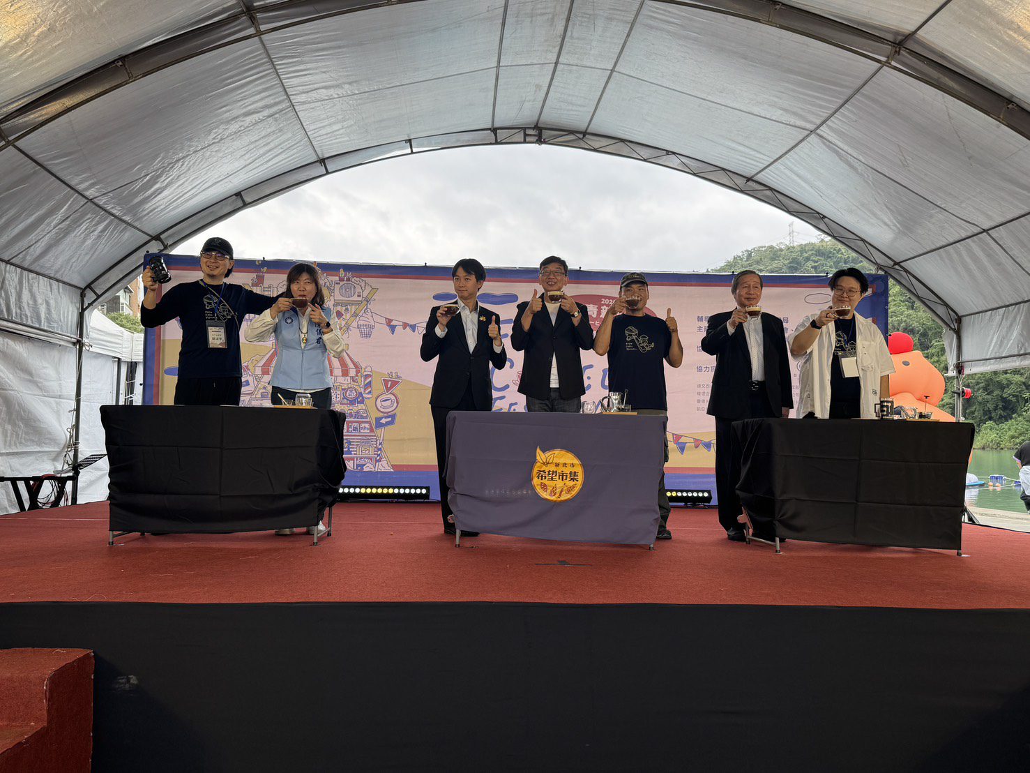 時光倒轉回童年　小青新咖啡節打造復古柑仔店風情