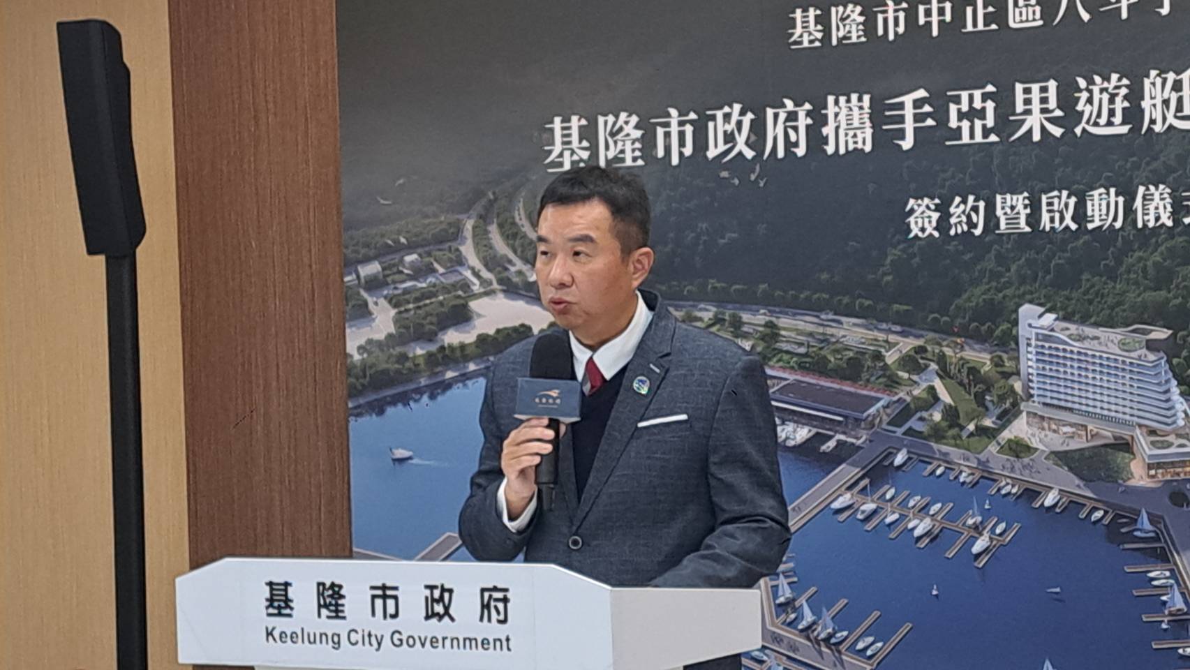 亞果遊艇董事長侯佑霖表示，亞果遊艇自民國2014年成立以來，陸續標下高雄，澎湖，台南，台中，台北等五處碼頭，目前已經完成高雄，澎湖，台南，台中等250個遊艇泊位的建設。