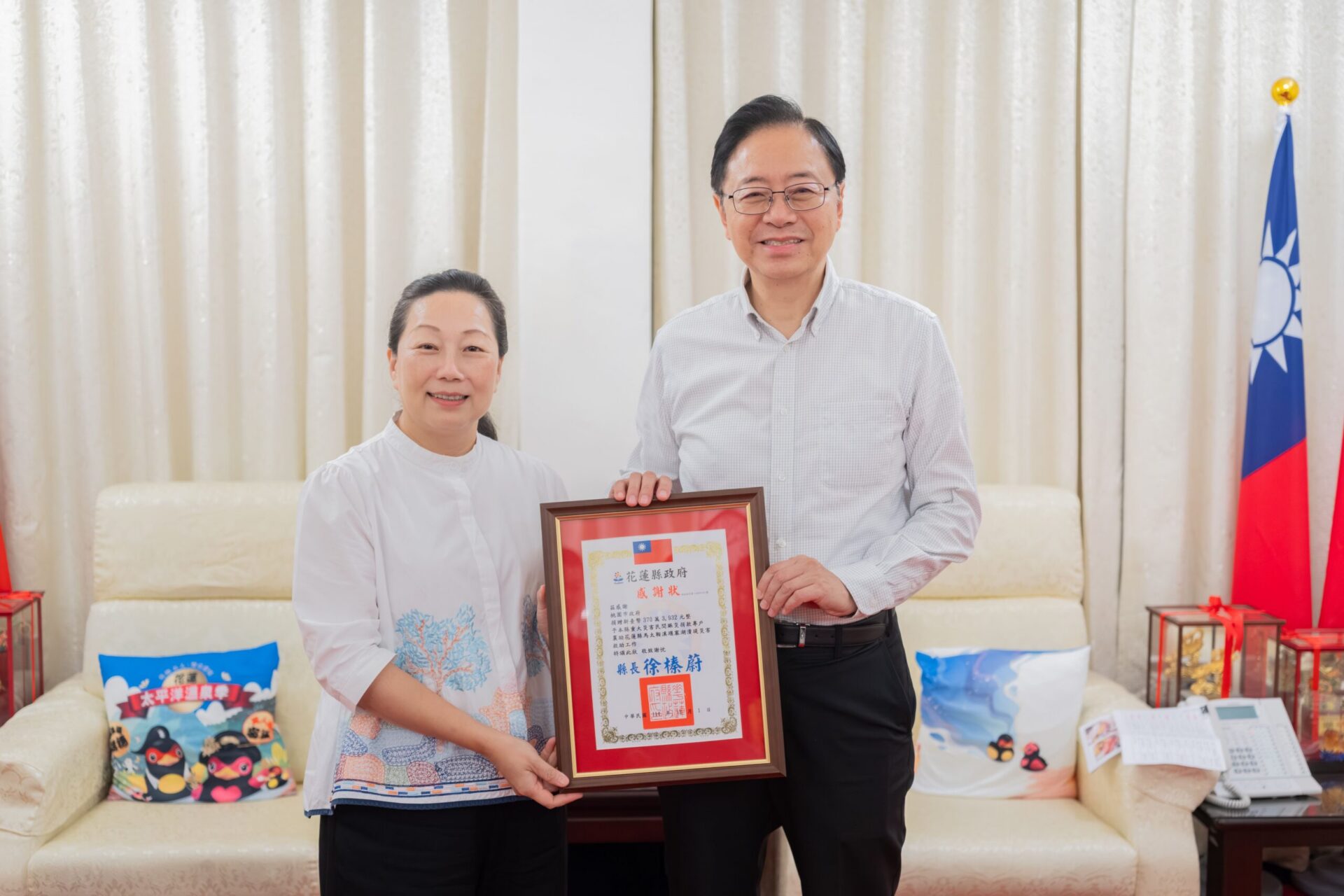 同島一命!張善政帶370萬善款馳援花蓮 力挺災後重建 同島一命!張善政帶370萬善款馳援花蓮 力挺災後重建