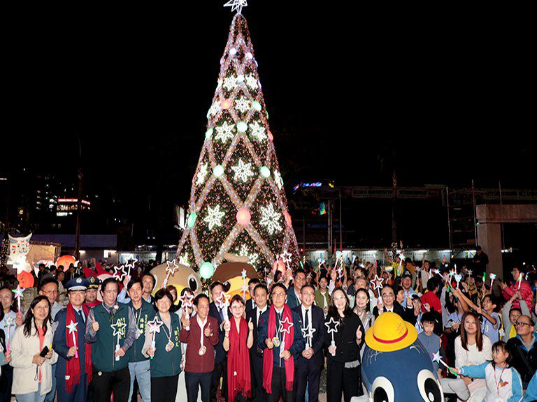 愛分享耶誕公益點燈 為偏鄉孩童點亮希望 愛分享耶誕公益點燈 為偏鄉孩童點亮希望