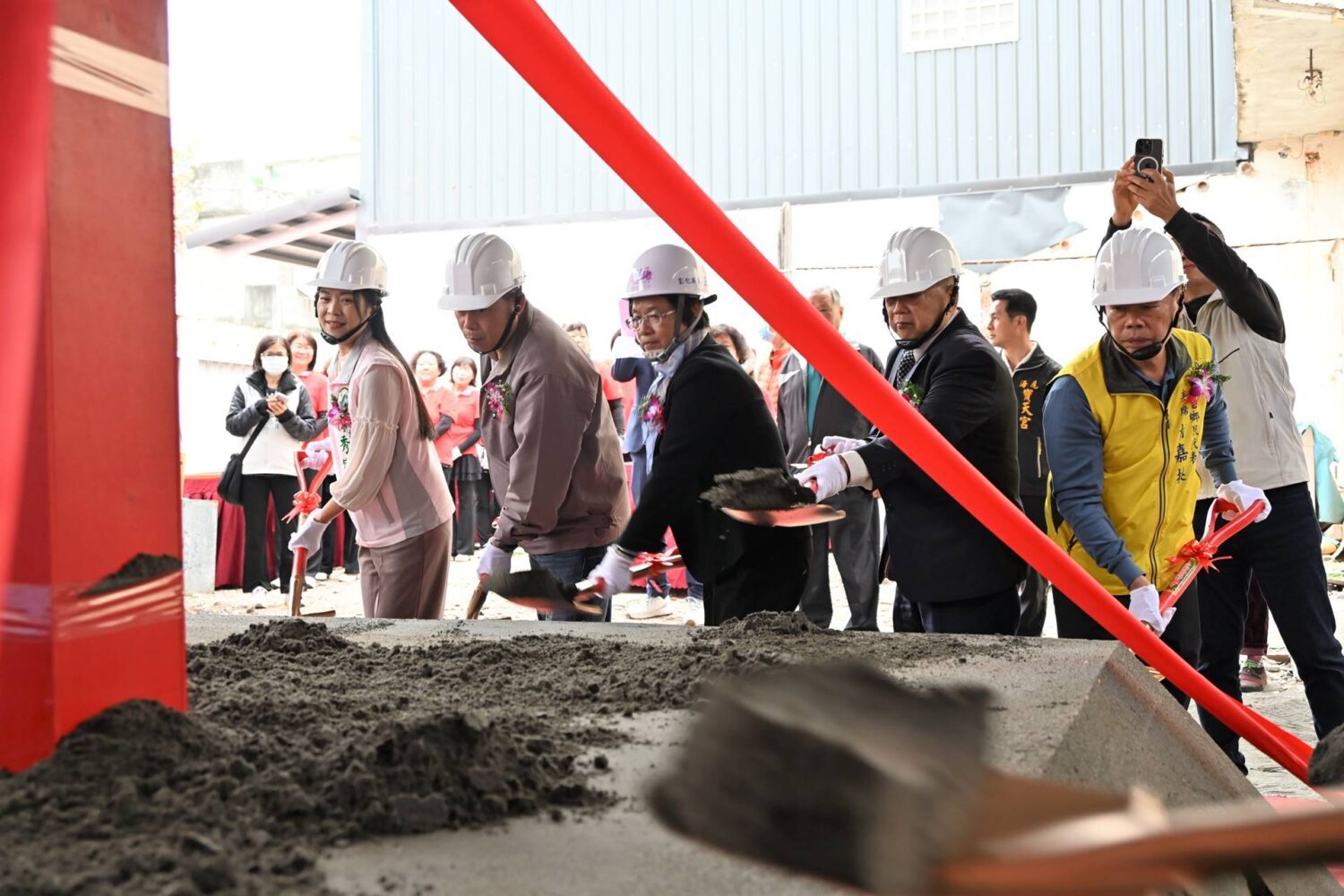 伸港海尾社區活動中心廁所與關懷據點廚房新建動土 伸港海尾社區活動中心廁所與關懷據點廚房新建動土