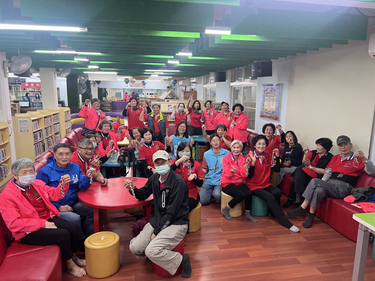 綠色照顧站長者參訪市公所 魏市長盼促進長者持續學習