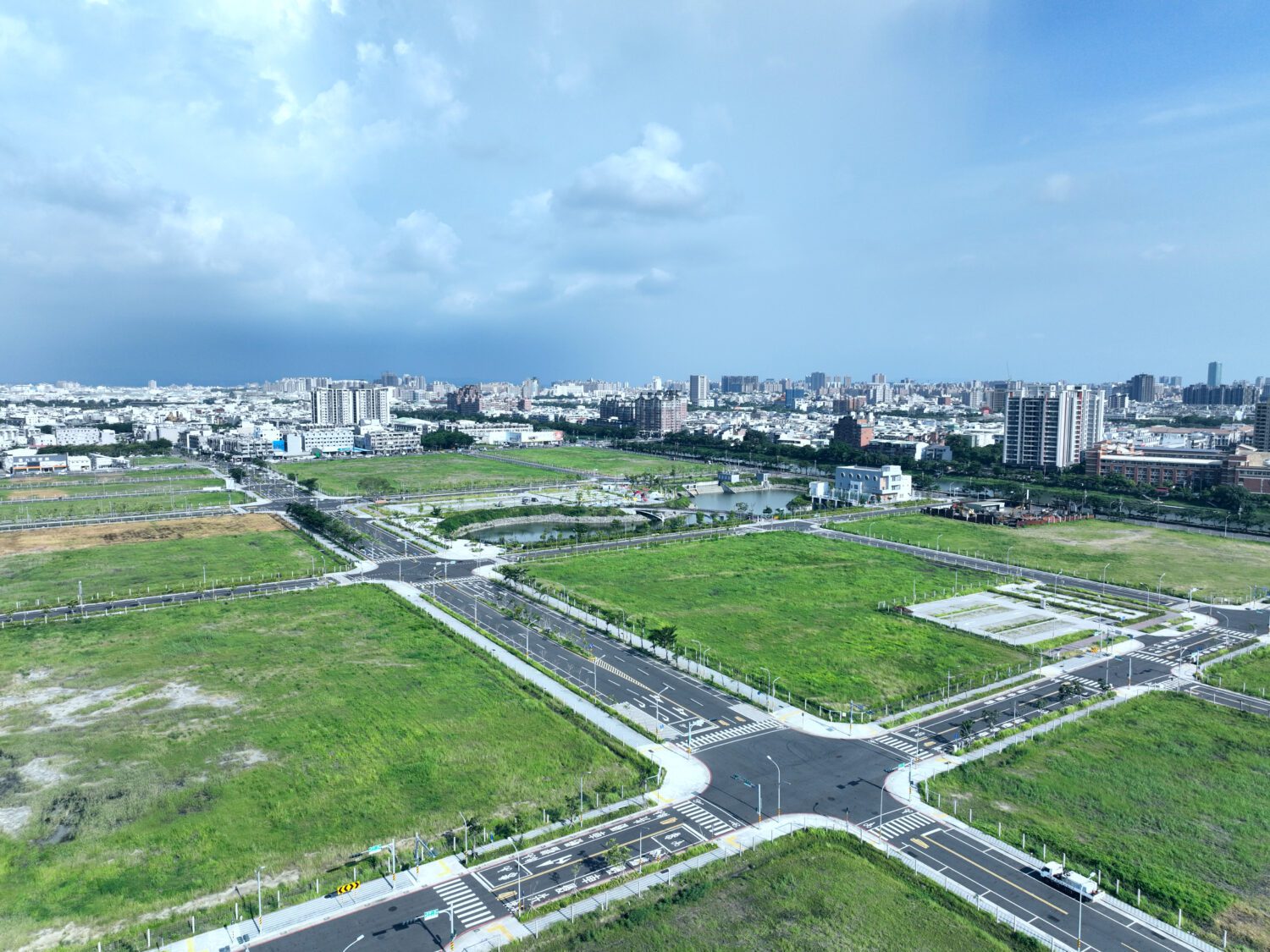 臺南地政局114年第2次市地重劃區抵費地標售順利完成開標