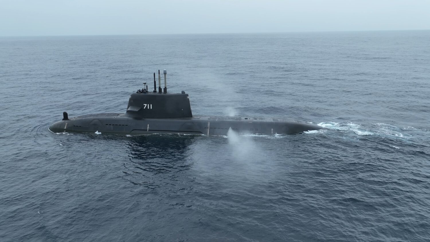 台船嚴正駁斥屢次不實報導 海鯤艦主機已完成裝艦運轉 台船嚴正駁斥屢次不實報導 海鯤艦主機已完成裝艦運轉