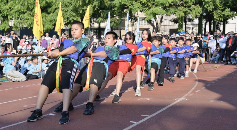 漾新聞|後庄國小拔河奪全國亞軍 雙語主持驚艷校慶現場 漾新聞|後庄國小拔河奪全國亞軍 雙語主持驚艷校慶現場