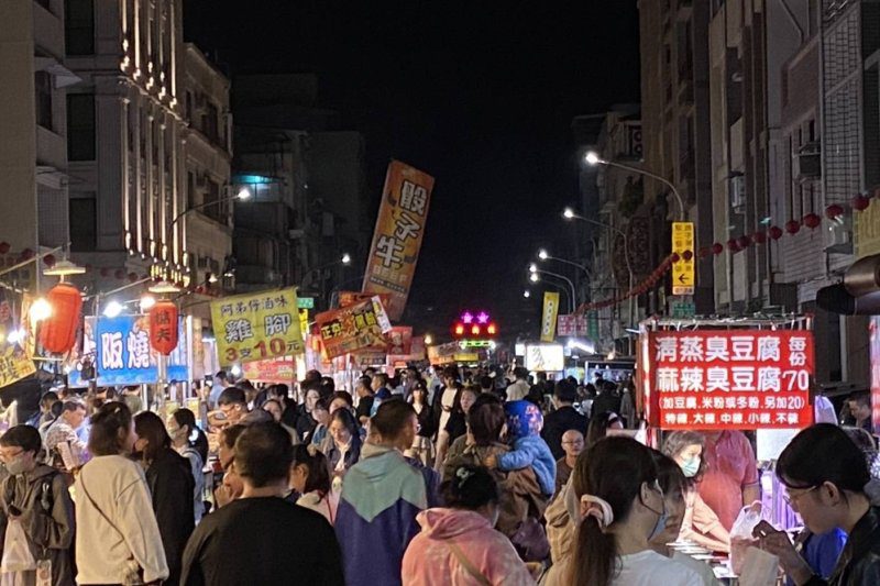 漾新聞|AAA粉絲席捲高雄夜市 商圈夜市券助攻業績飆四成 漾新聞|AAA粉絲席捲高雄夜市 商圈夜市券助攻業績飆四成