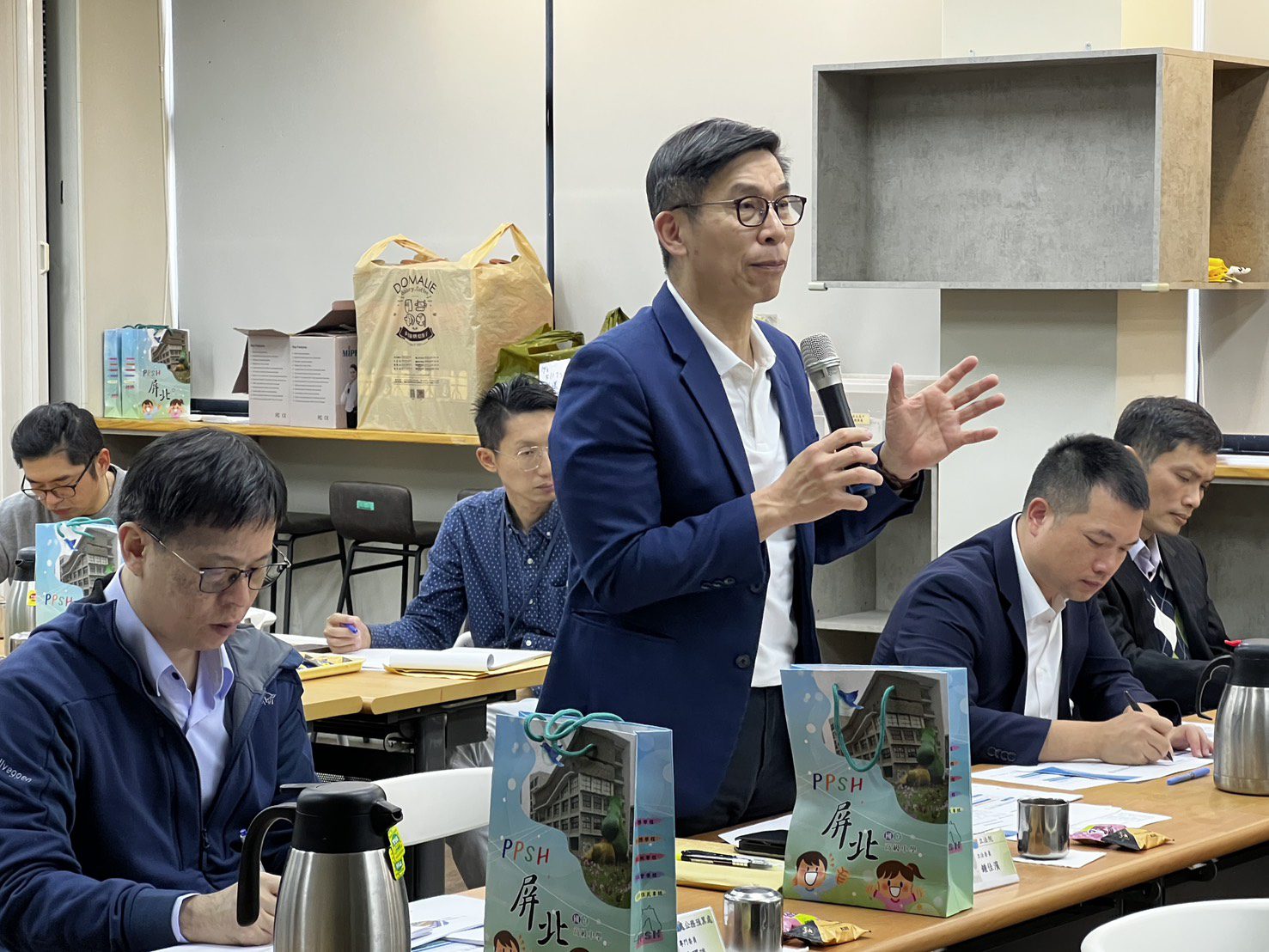 立委鍾佳濱考察屏北地區運動設施 期許打造非都會區共享式運動產業設施基地 立委鍾佳濱考察屏北地區運動設施 期許打造非都會區共享式運動產業設施基地