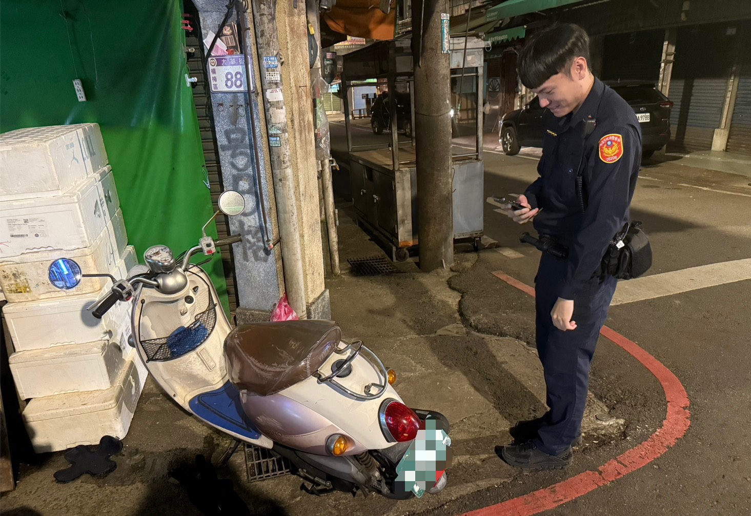 楊梅7旬嬤買完菜機車被偷?心急報案結局超烏龍 楊梅7旬嬤買完菜機車被偷?心急報案結局超烏龍