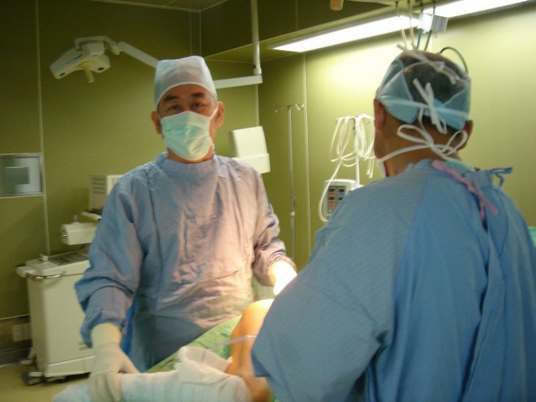 脊椎外科權威張辰光醫師加盟竹北新仁醫院　以四十年經驗持續守護新竹鄉親