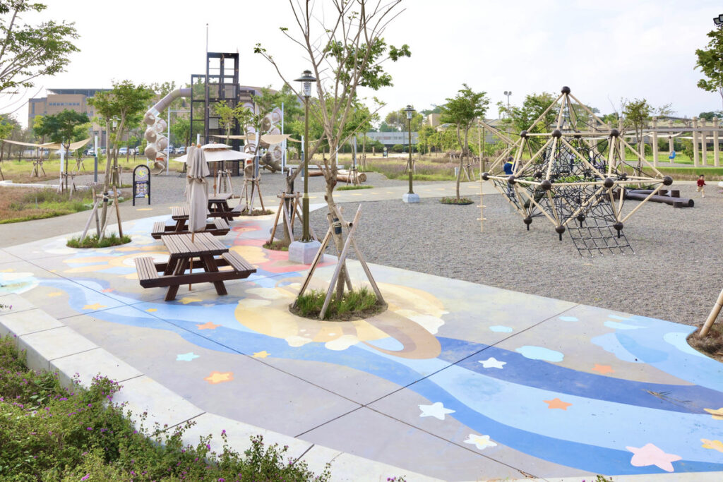 月兔冒險登場!鹽水區特色公園啟用 月兔冒險登場!鹽水區特色公園啟用