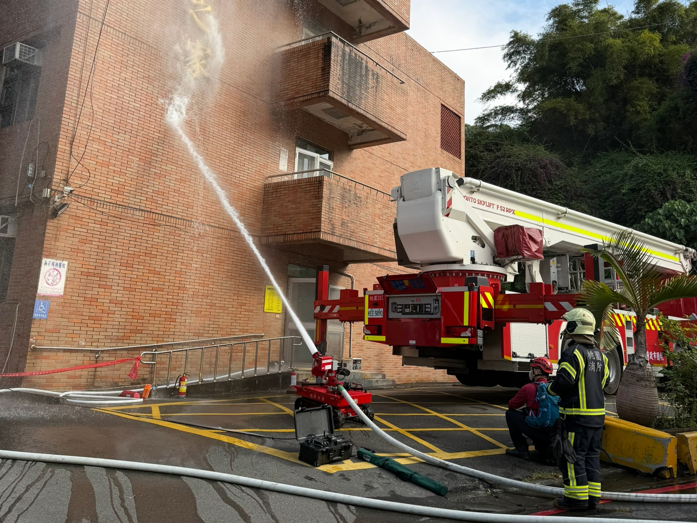 桃園大有消防分隊、北榮桃分院舉辦演練 模擬護理之家火災 桃園大有消防分隊、北榮桃分院舉辦演練 模擬護理之家火災