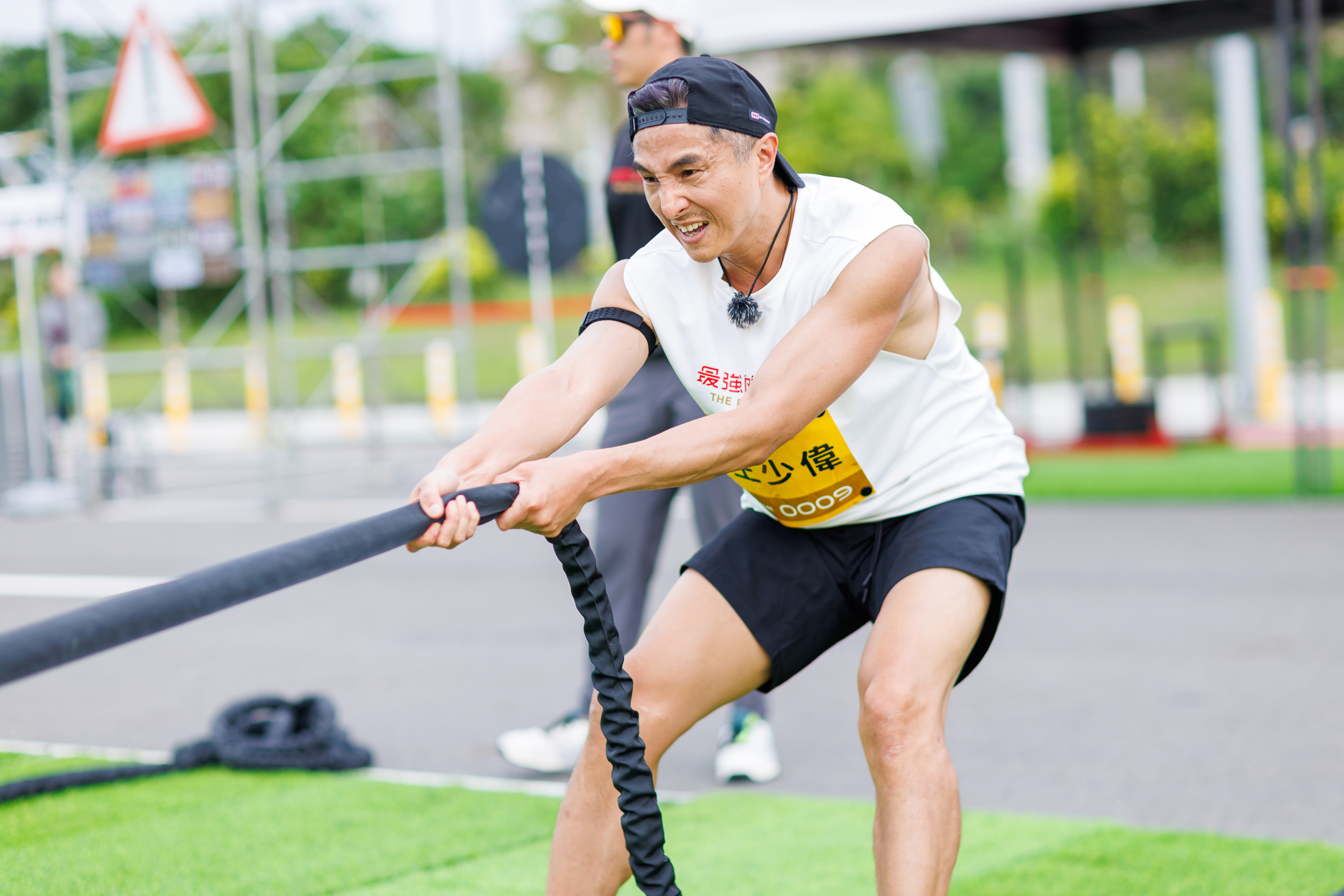 王少偉49歲逆天身材看不出歲月痕跡 呂植宇與加藤琉士吸引約200名女粉絲到場應援