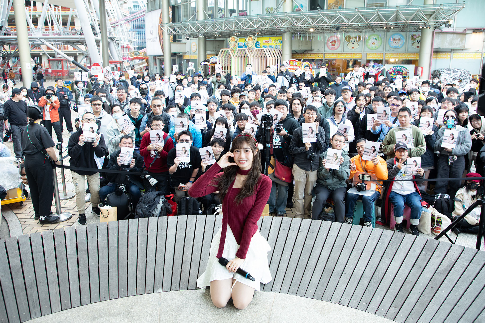 蔡亞恩《初次見麵》空降博客來冠軍 首本寫真+個人見面會合體登場 蔡亞恩《初次見麵》空降博客來冠軍 首本寫真+個人見面會合體登場