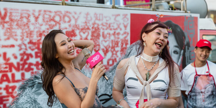 薔薔 張婷婷西門町正面開火《決戰性感之癲》