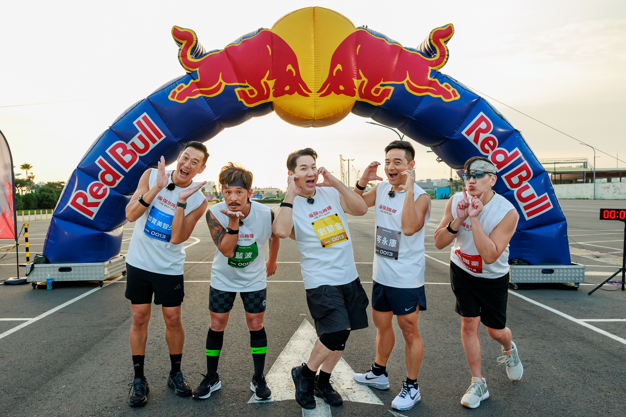 最強的身體大叔逆襲戰 比體力也比毒舌幽默喊話