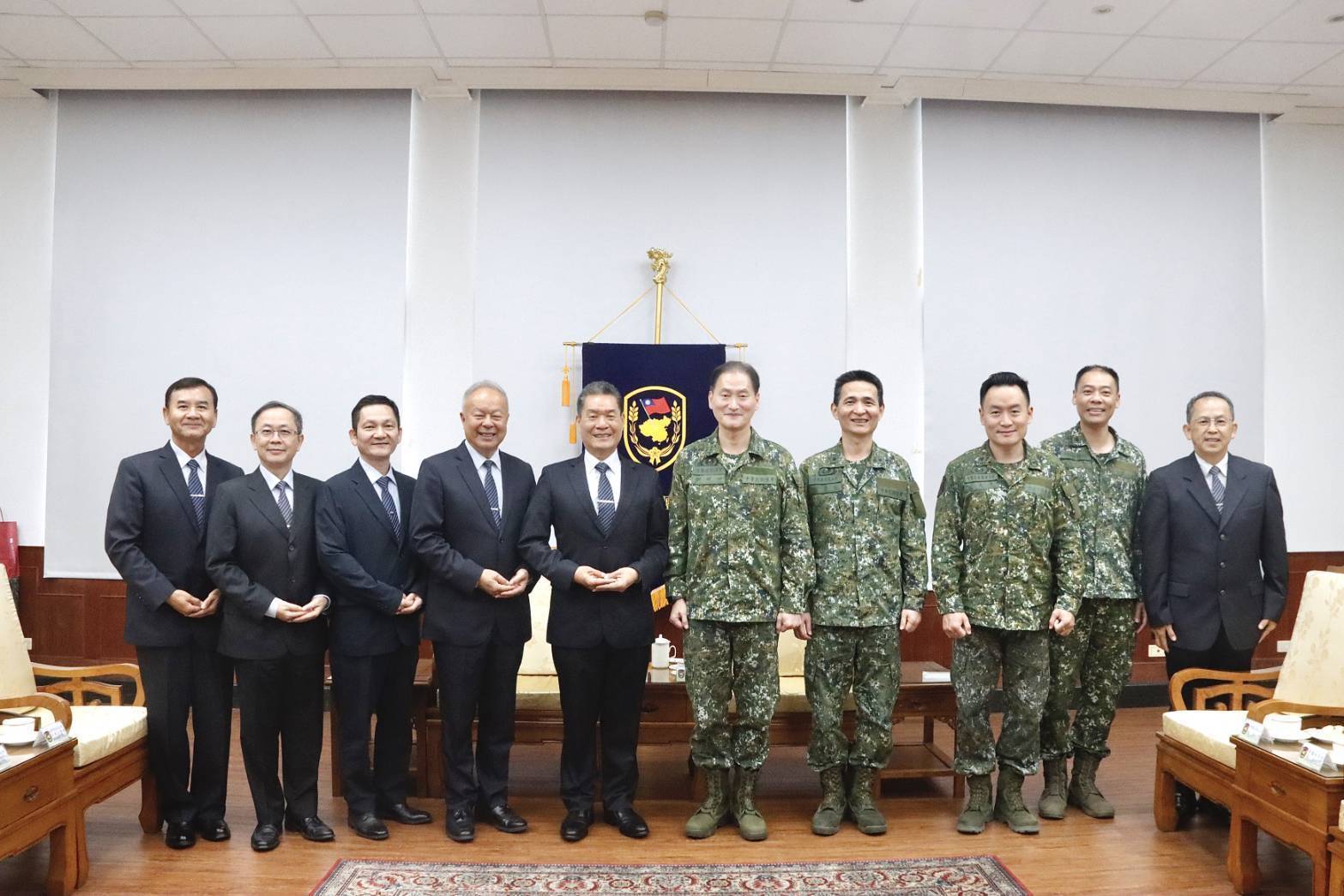 慈濟春節敬軍　慰勉八軍團官兵助民辛勞齊聚