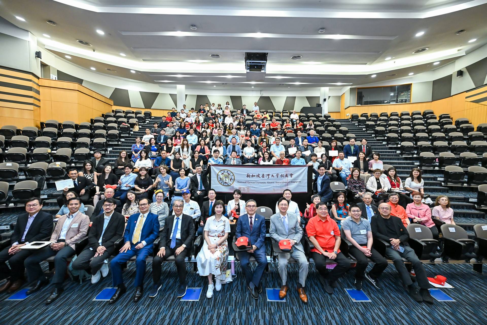 從《Taiwan at the Core》到《造山者》：童振源與蔣顯斌聯手推動「晶片外交」