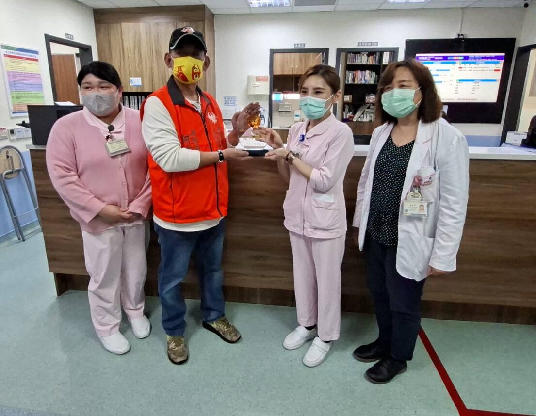 基隆義消顧問團長三進急診康復送暖致謝　醫師籲勿輕忽流感恐致重症