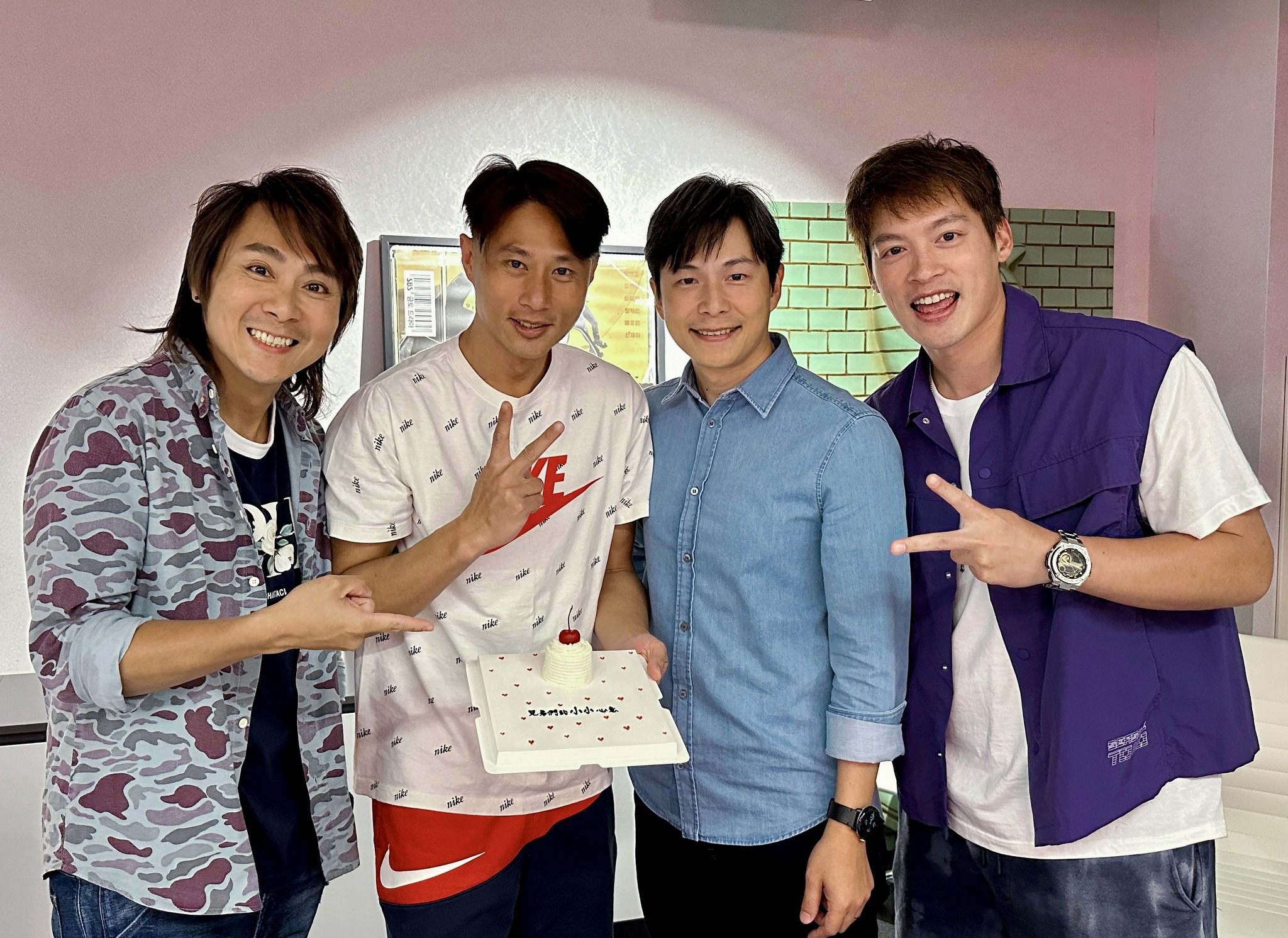 25年兄弟情 5566合體為彭小刀突擊慶生