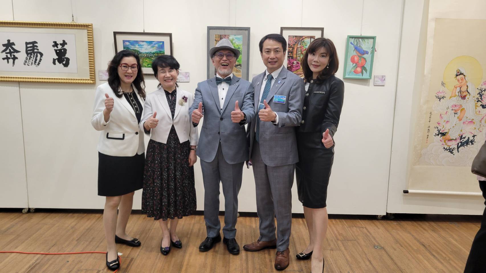 主辦單位亦順應數位趨勢，規劃線上展覽與義賣平台 ，打破地域限制，讓無法親臨現場的民眾也能透過網路參與這場公益盛事。