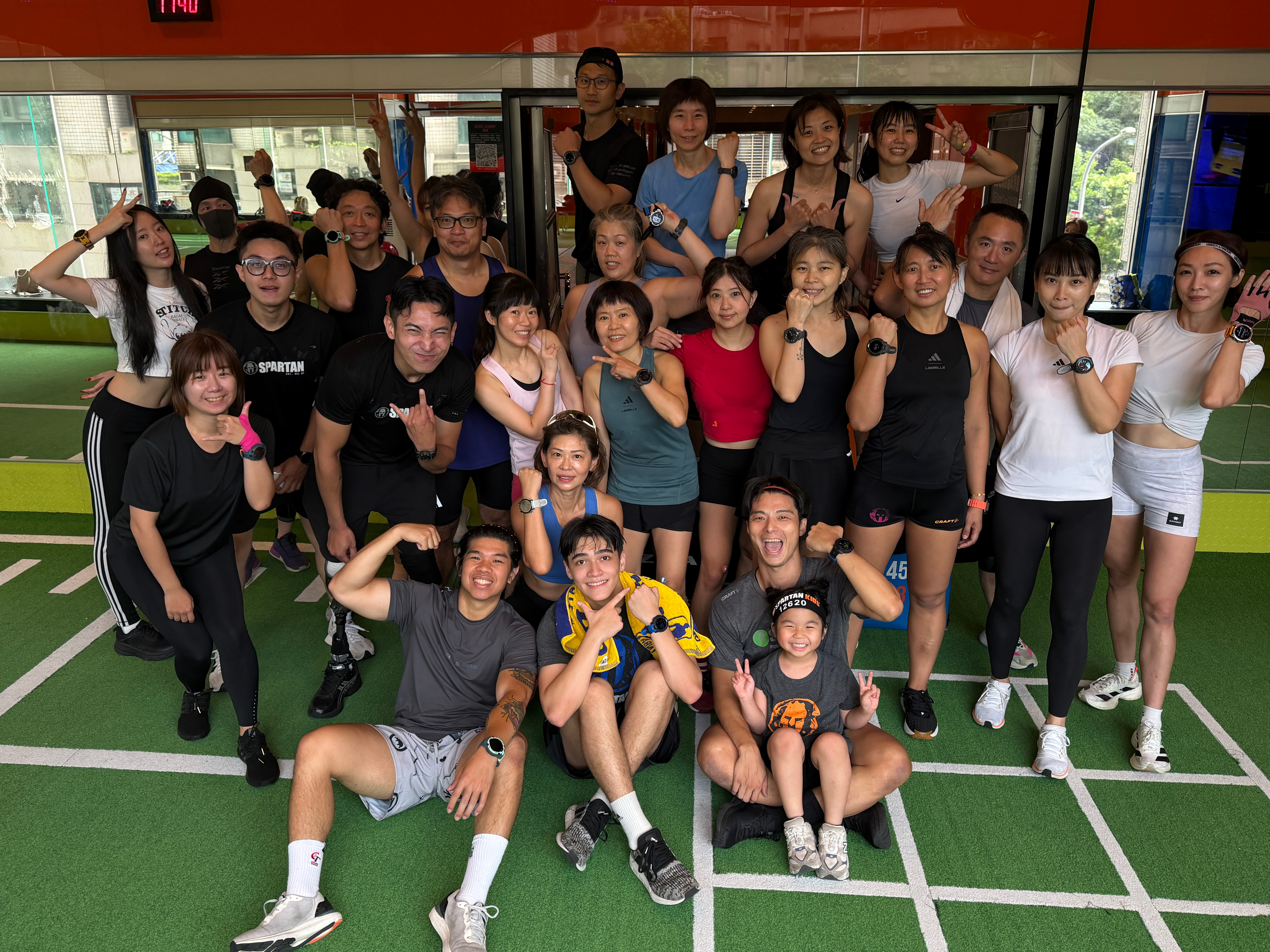 2026 斯巴達障礙跑競賽新北場攜手 World Gym 舉辦選手訓練營 大嘻哈歌手比杰充滿好奇 Dylan 頭暈 缺氧 2026 斯巴達障礙跑競賽新北場攜手 World Gym 舉辦選手訓練營 大嘻哈歌手比杰充滿好奇 Dylan 頭暈 缺氧