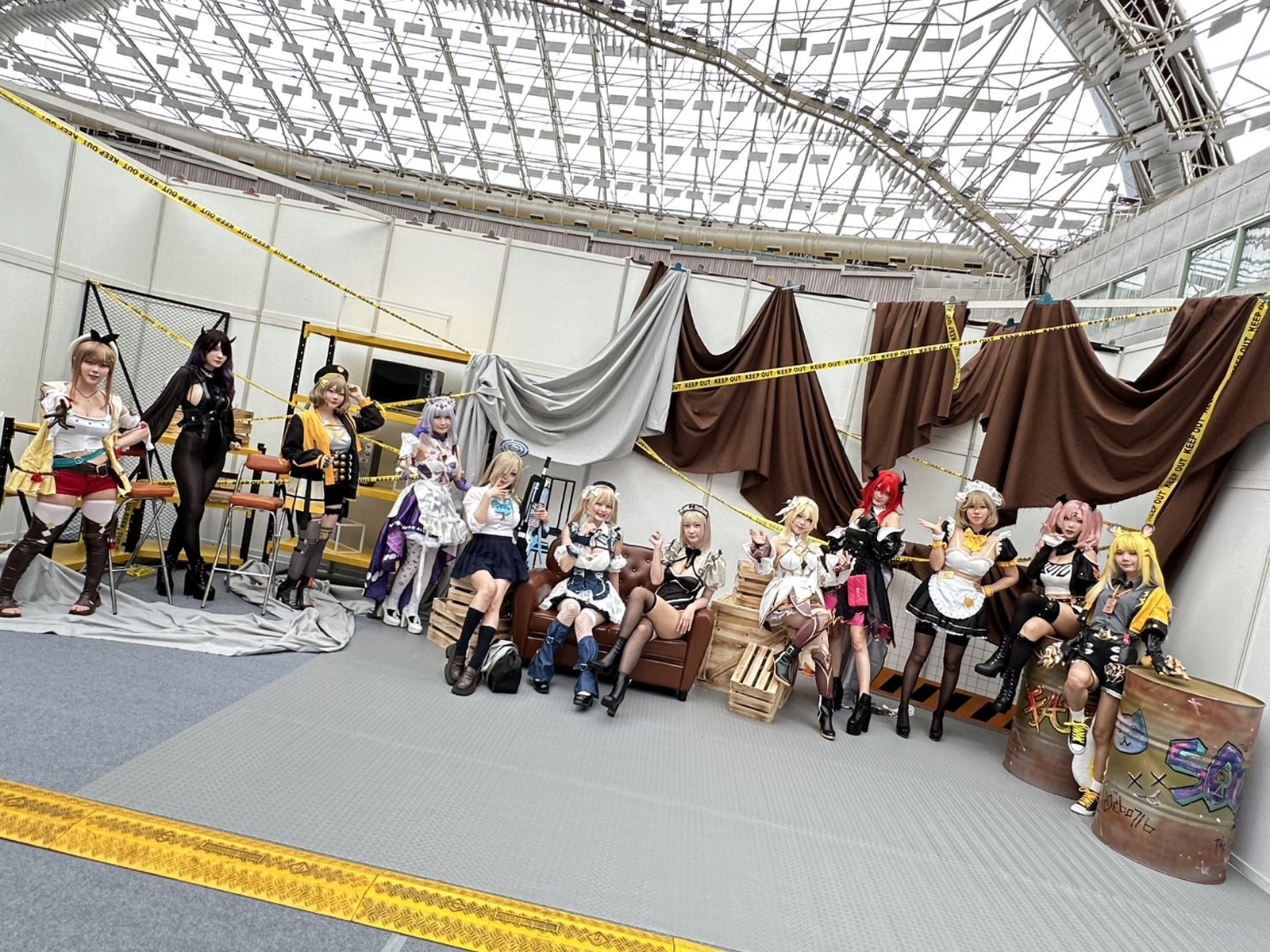 「微追星」體驗 台灣「COSMOS創作攝影展」12位日本人氣COSER與台灣200組創作者齊聚 9大實景攝影棚供粉盡量拍
