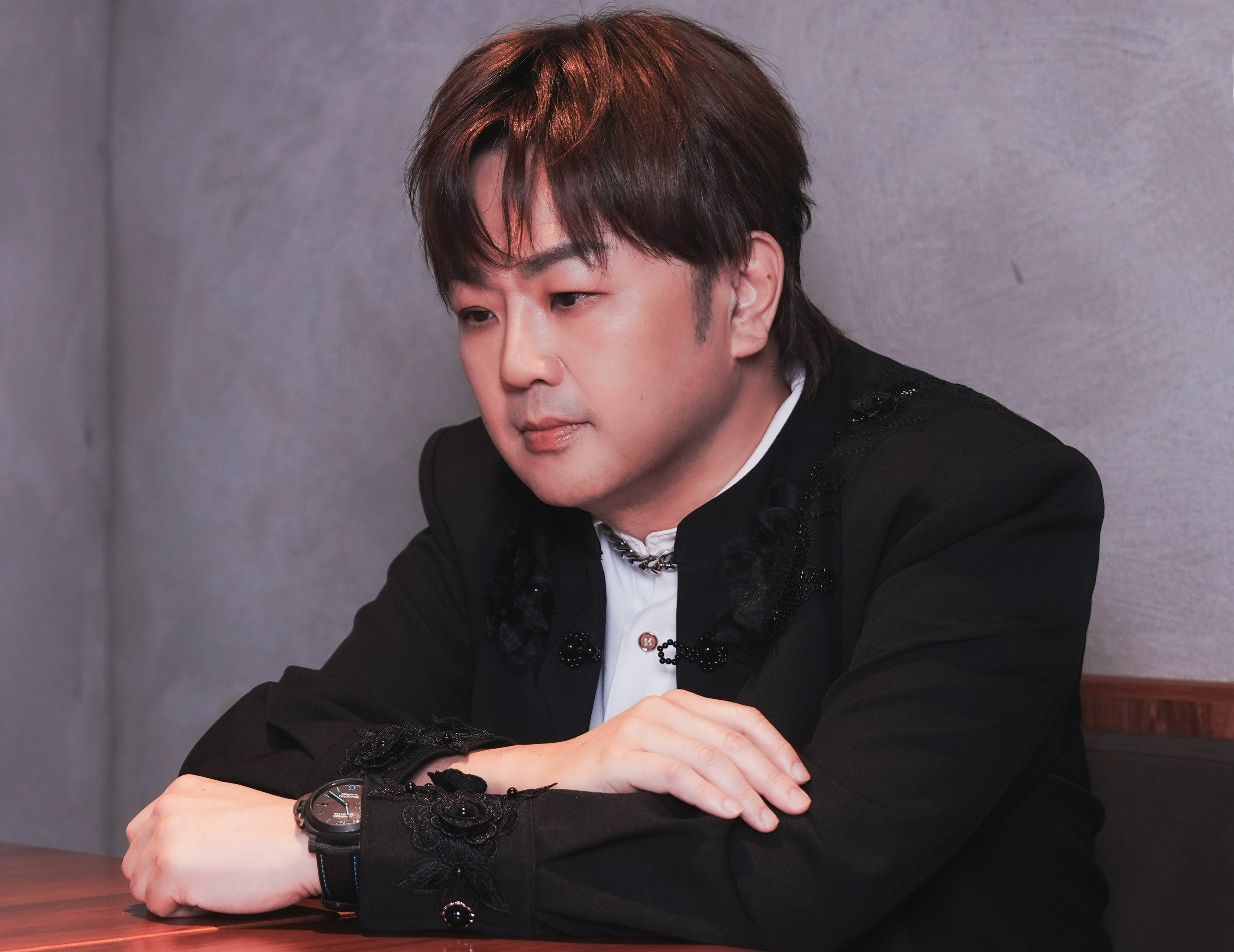 Owen 蘇震洋推出人生第一張個人專輯 父親卻等不到作品發行便離世 留下無法彌補的遺憾 Owen 蘇震洋推出人生第一張個人專輯 父親卻等不到作品發行便離世 留下無法彌補的遺憾