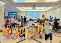 二信高中圖書館推親子共學　50餘位親子手作迷你克拉克鞋體驗職人精神