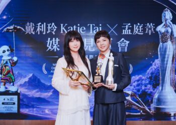 孟庭葦攜製作人戴利玲橫掃歐美三項國際設計大獎 展示三座獎座並分享心路歷程