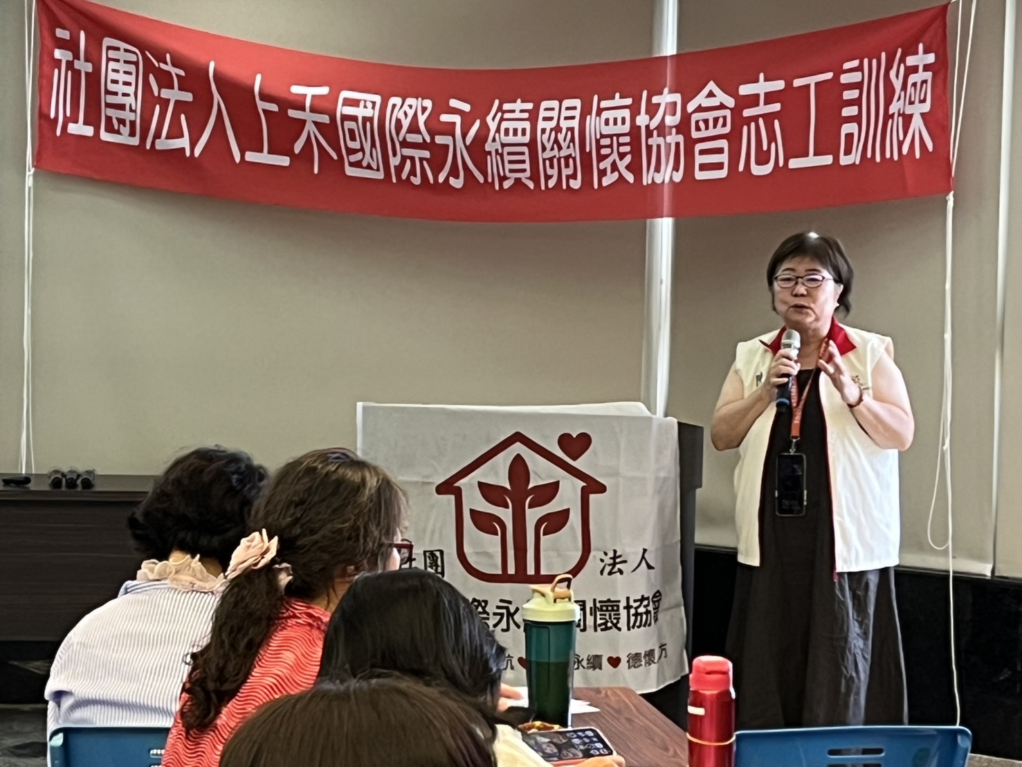 上禾協會主任陳美君。